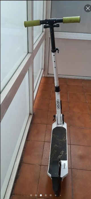 Patín Oxelo plegable blanco