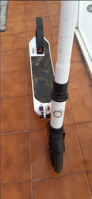 Patín Oxelo plegable blanco