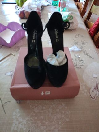 Scarpe Alessio nere tacco alto
