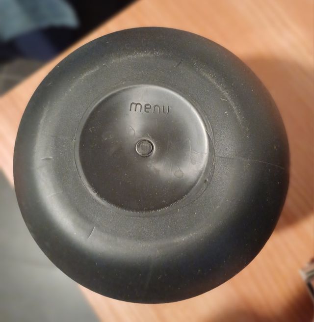 Jarrón de la prestigiosa marca nórdica Menu.