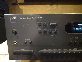 Amplificador NAD T770