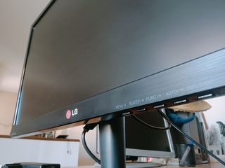Monitor LG 22MS5A-B