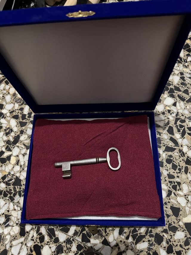 Llave antigua decorativa