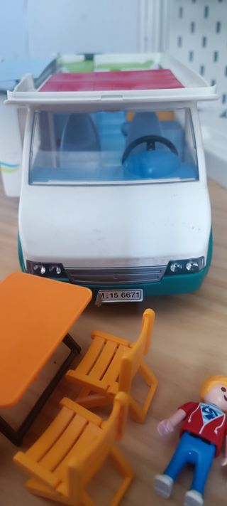 Caravana Playmobil familiar