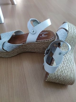 Sandalias blancas mujer número 36