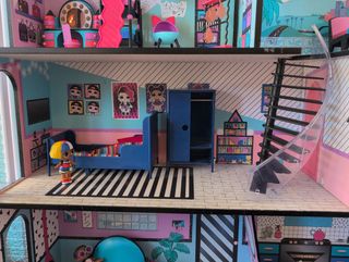 Casa muñecas LOL grande con accesorios