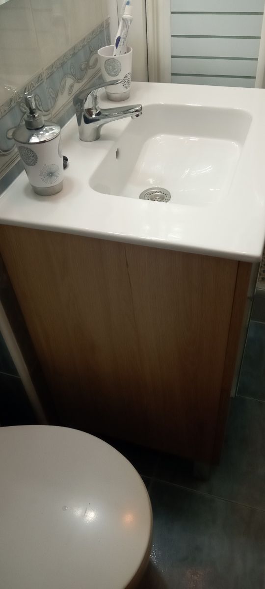 Mueble baño beige - madera