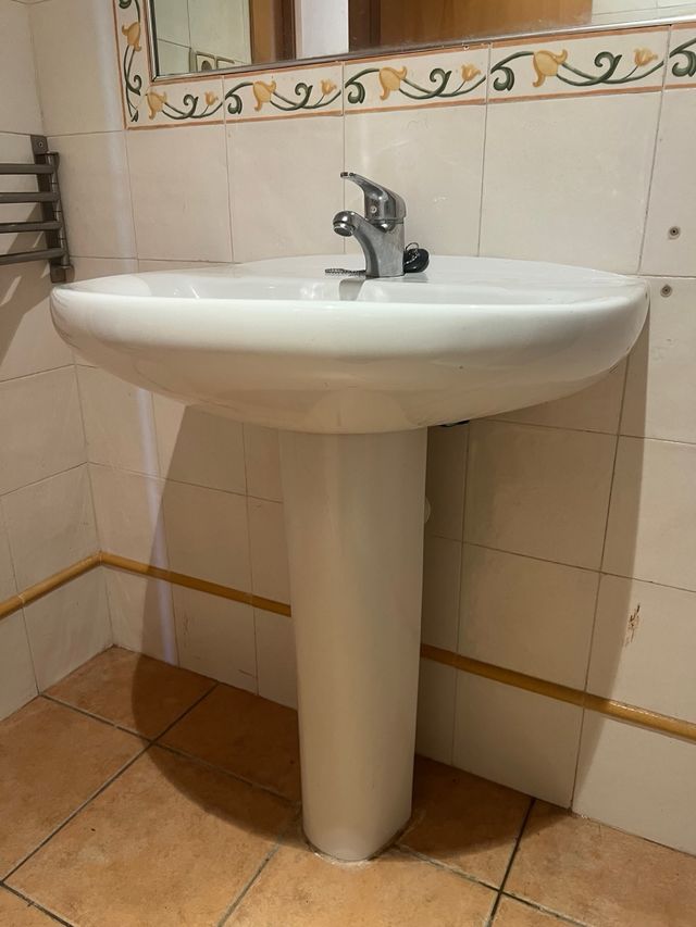 Lavabo ROCA  A recoger en Benejuzar