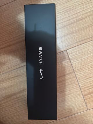 Caja Apple Watch serie 4 
