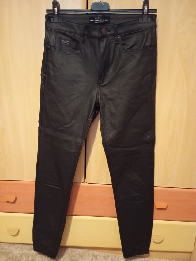 Pitillo negros Stradivarius -talla 6