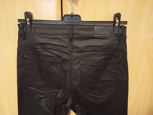 Pitillo negros Stradivarius -talla 6