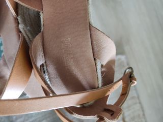 Sandalias cuña alta Slowlove camel