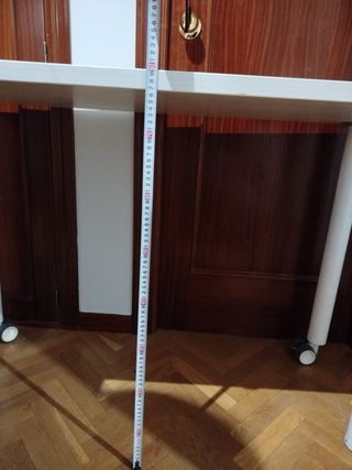 Mesa escritorio beige/blanca juvenil. Rebajado!