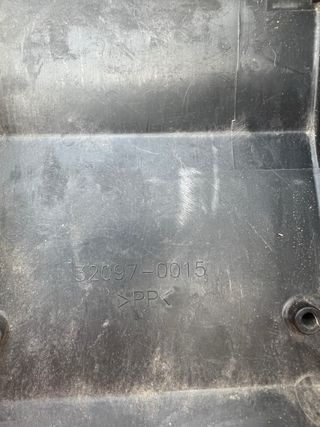 Soporte batería Kawasaki Z750