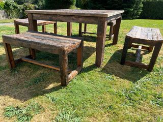 Mesa rústica de madera para 8