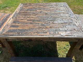 Mesa rústica de madera para 8