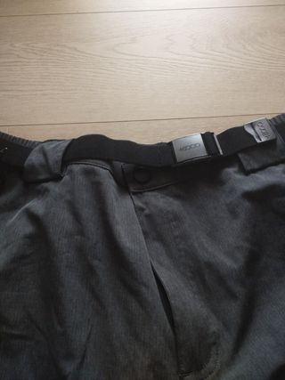 Pantalones cortos +8000 grises
