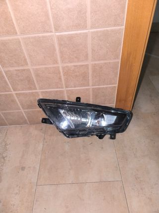 Luz antiniebla Seat Ibiza FR 6J5. Seat leon
