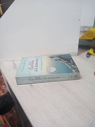 OFERTA NUEVO CON TARA 5x4 Los hilos de la memoria