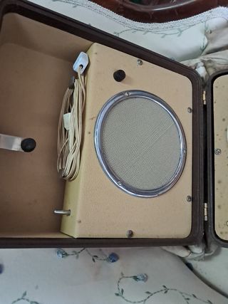 Tocadiscos Philips vintage portátil