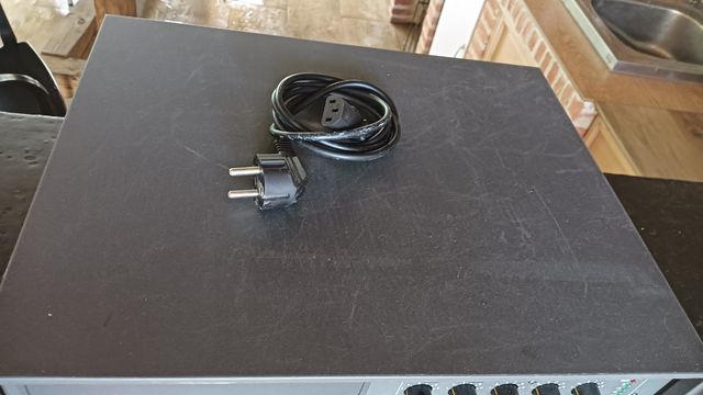 Amplificador Media ATT. Zone JPA-1120A