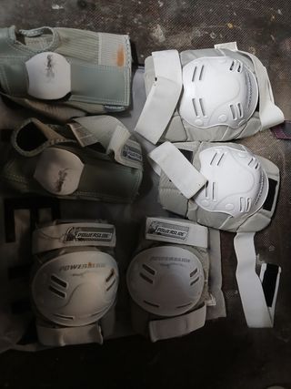 Patines y rodilleras