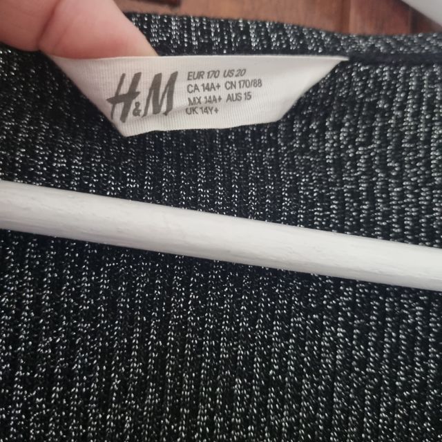 Chaqueta negra de punto