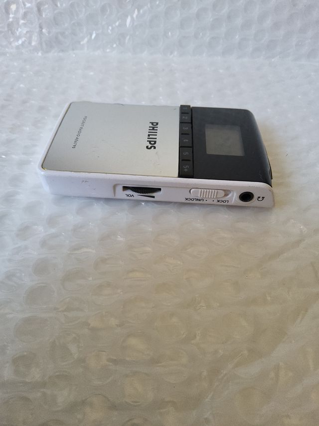 Radio Philips AE6790 - PORTÁTIL digital