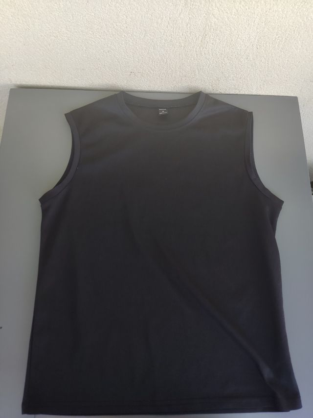 Camiseta negra básica hombre