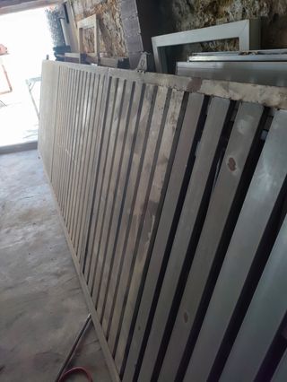 Portón corredizo 500x155 cm de hierro