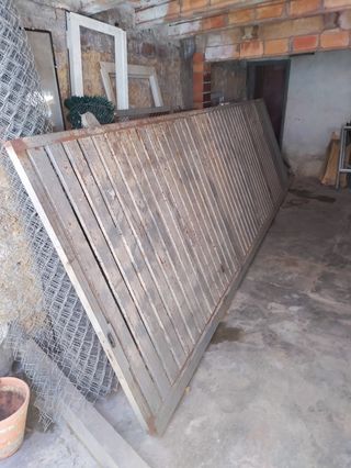 Portón corredizo 500x155 cm de hierro