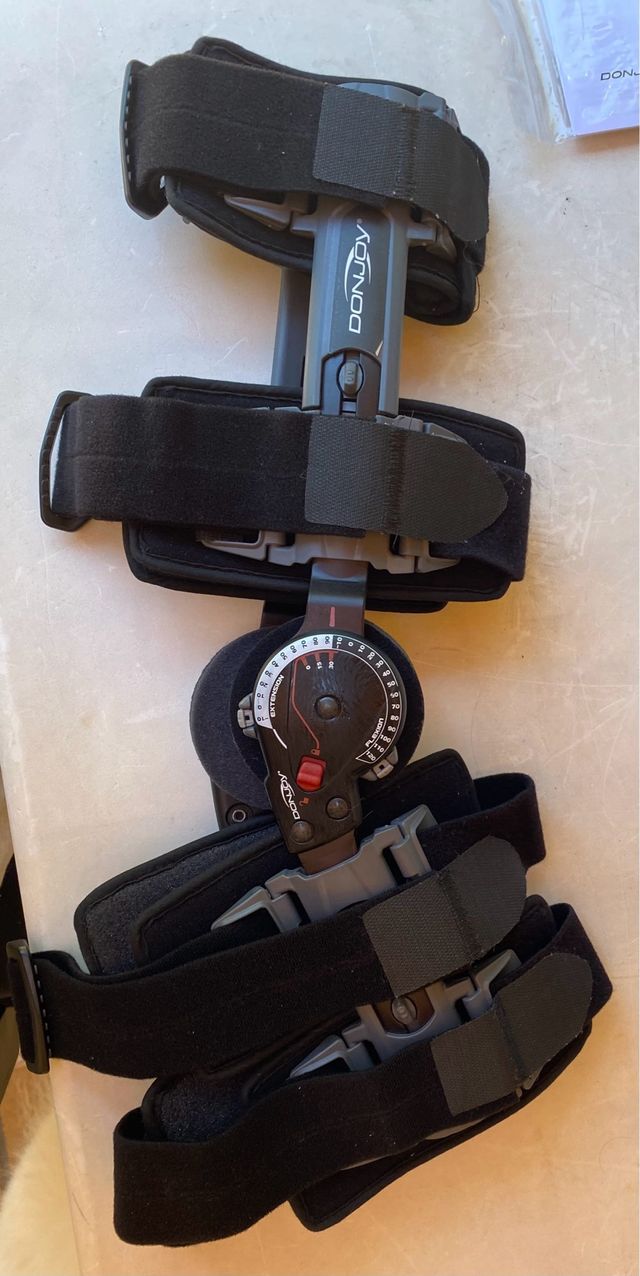 Rodillera DonJoy - Postquirúrgica