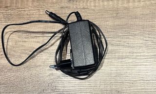 Yamaha PSR-E363 Teclado (no incluye banqueta).