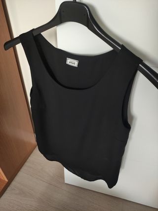 Blusa negra tirantes verano
