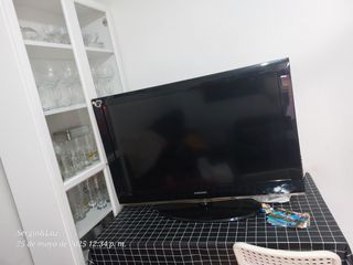 TV Samsung 45" - Negro
