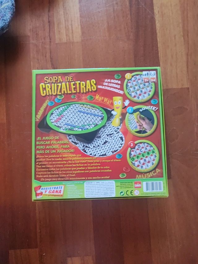 Juego Sopa de letras para 4 personas