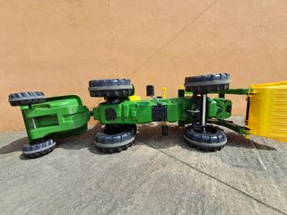 Tractor de juguete a pedales JOHN DEERE 7930