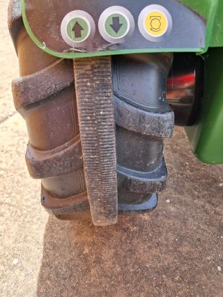 Tractor de juguete a pedales JOHN DEERE 7930