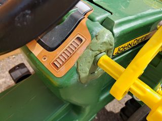 Tractor de juguete a pedales JOHN DEERE 7930