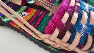 Sandalias artesanales multicolor - 36
