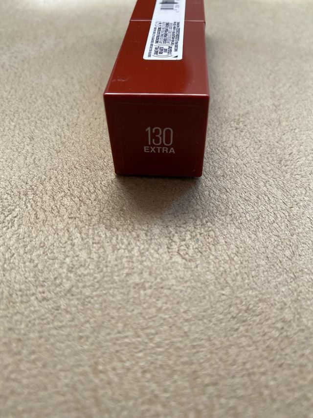 Maybelline Super Stay Vinyl Ink 139 - Rojo