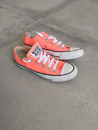 Converse Naranja Fluorescente. Talla 36