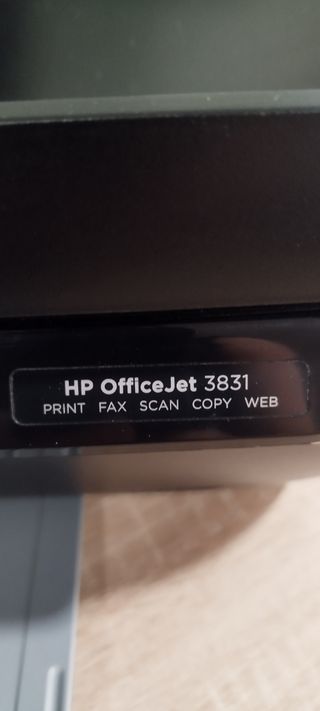 Impresora HP DeskJet 3831 - Multifunción