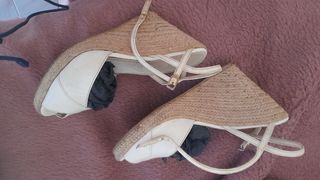 Zapatos cuña Zara blancos - 42