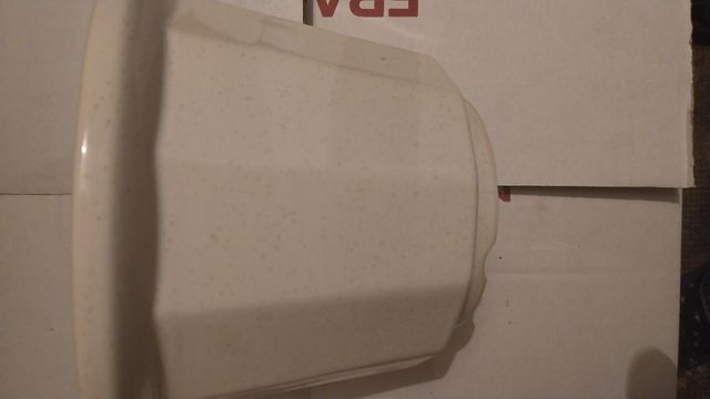 Plantador de cerâmica 17 cm. - Bege/Branco