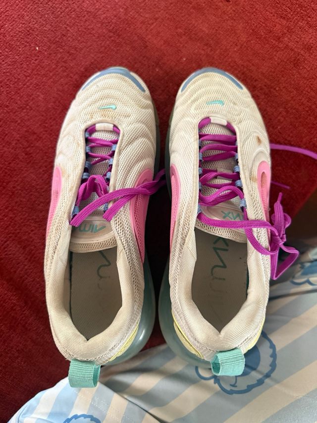 Nike Air Max 720 - Zapatillas Rosa y Blanco