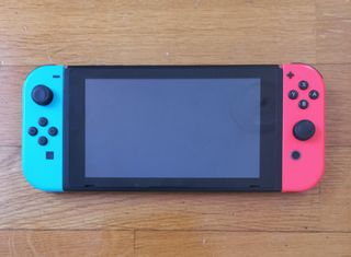 Nintendo Switch Azul-Rojo Con funda 