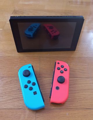 Nintendo Switch Azul-Rojo Con funda 