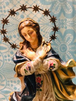 Escultura Virgen Inmaculada  con peana  angeles