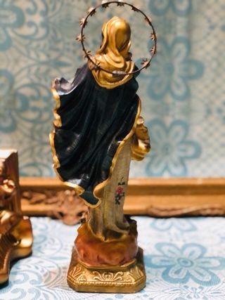 Escultura Virgen Inmaculada  con peana  angeles